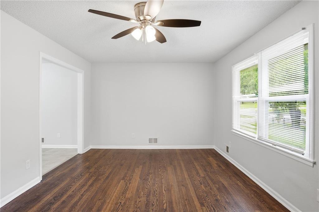 8909 Stark Avenue Property Photo 12
