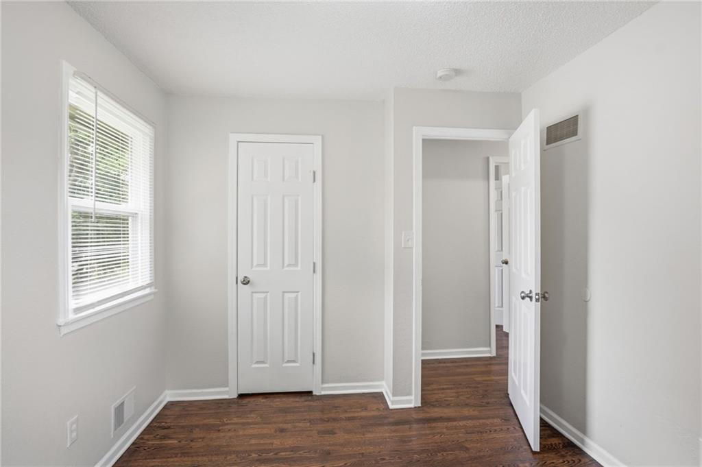 8909 Stark Avenue Property Photo 18