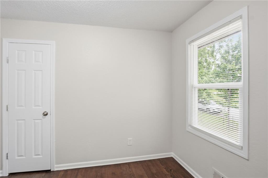 8909 Stark Avenue Property Photo 21