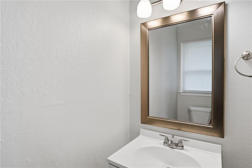 8909 Stark Avenue Property Photo 27