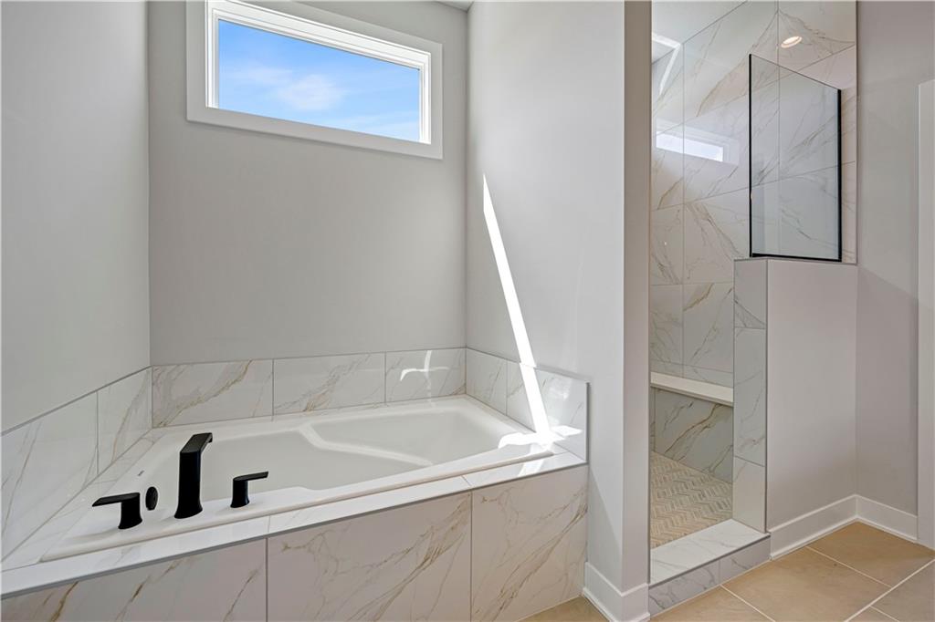 12713 W 174th Street Property Photo 18