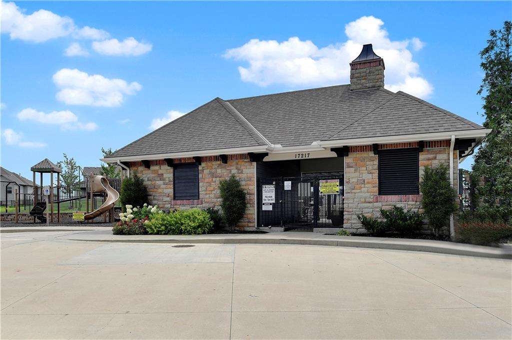 12713 W 174th Street Property Photo 44