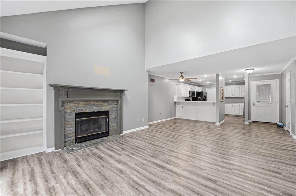 212 E Hansen Court Property Photo 4