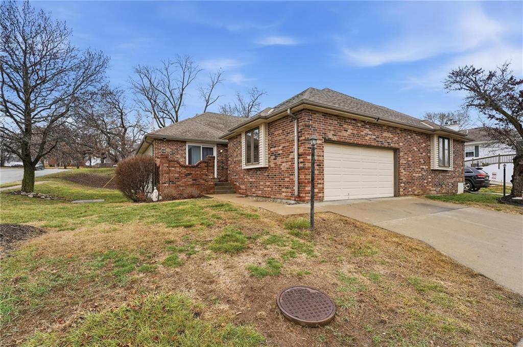 212 E Hansen Court Property Photo 37