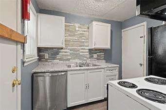 5520 Wabash Avenue Property Photo 8