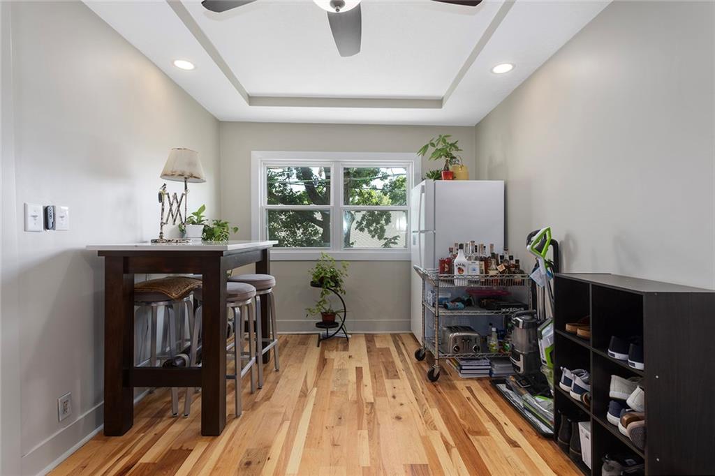 528 N White Avenue Property Photo 15