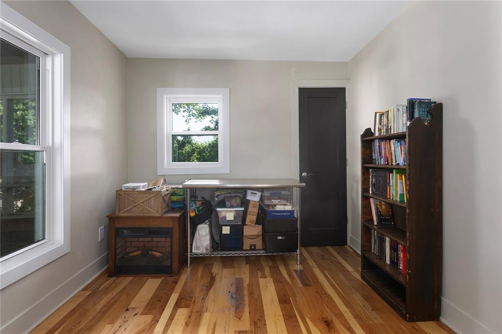 528 N White Avenue Property Photo 23