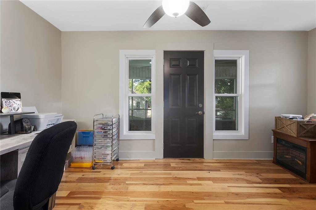 528 N White Avenue Property Photo 25