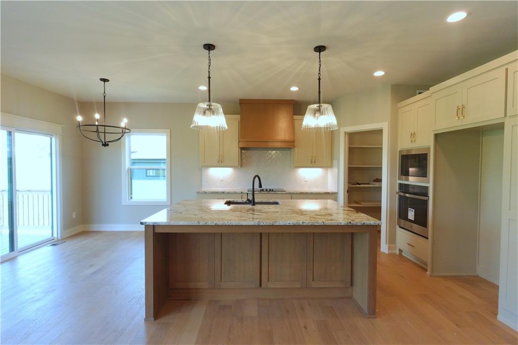 12720 Nw Larkspur Lane Property Photo 3