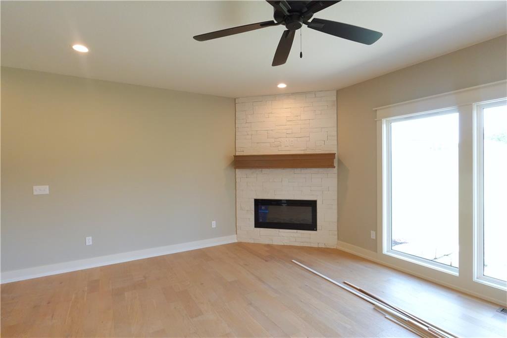 12720 Nw Larkspur Lane Property Photo 9