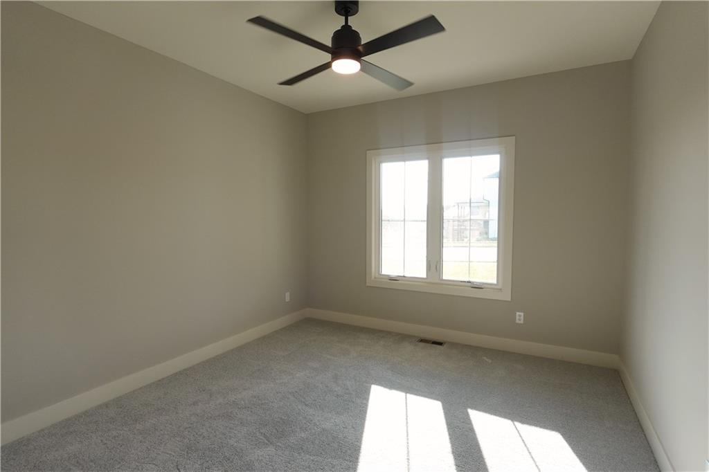 12725 N Champanel Way Property Photo 8