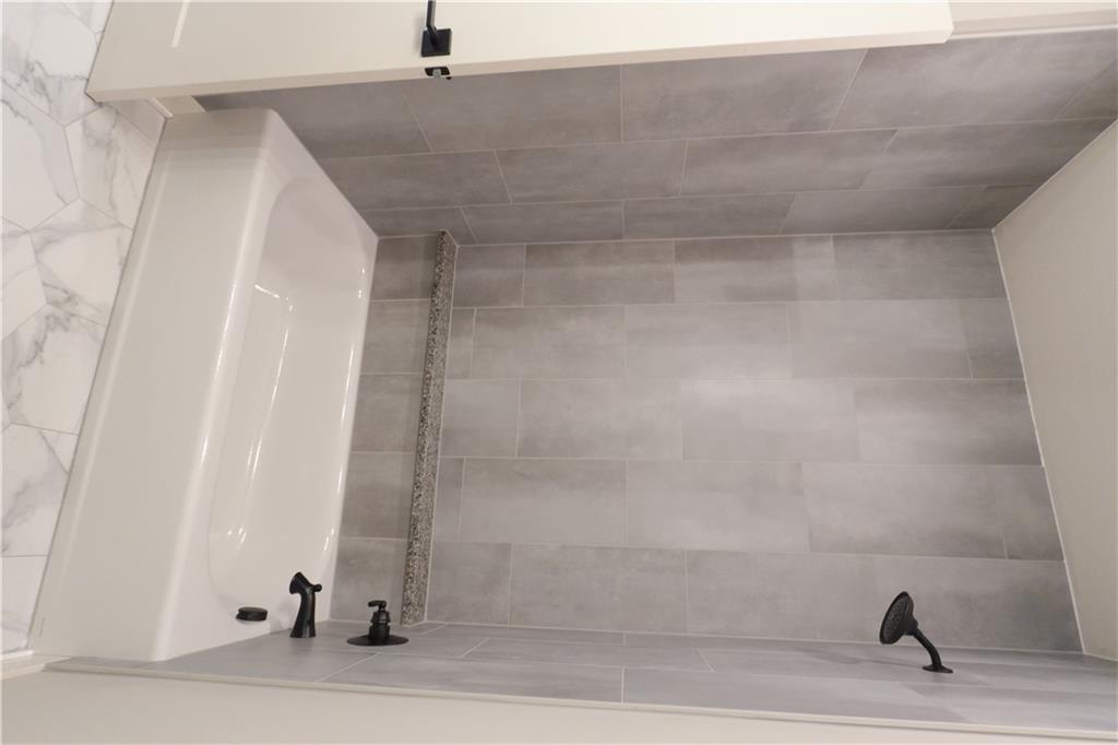 12725 N Champanel Way Property Photo 10