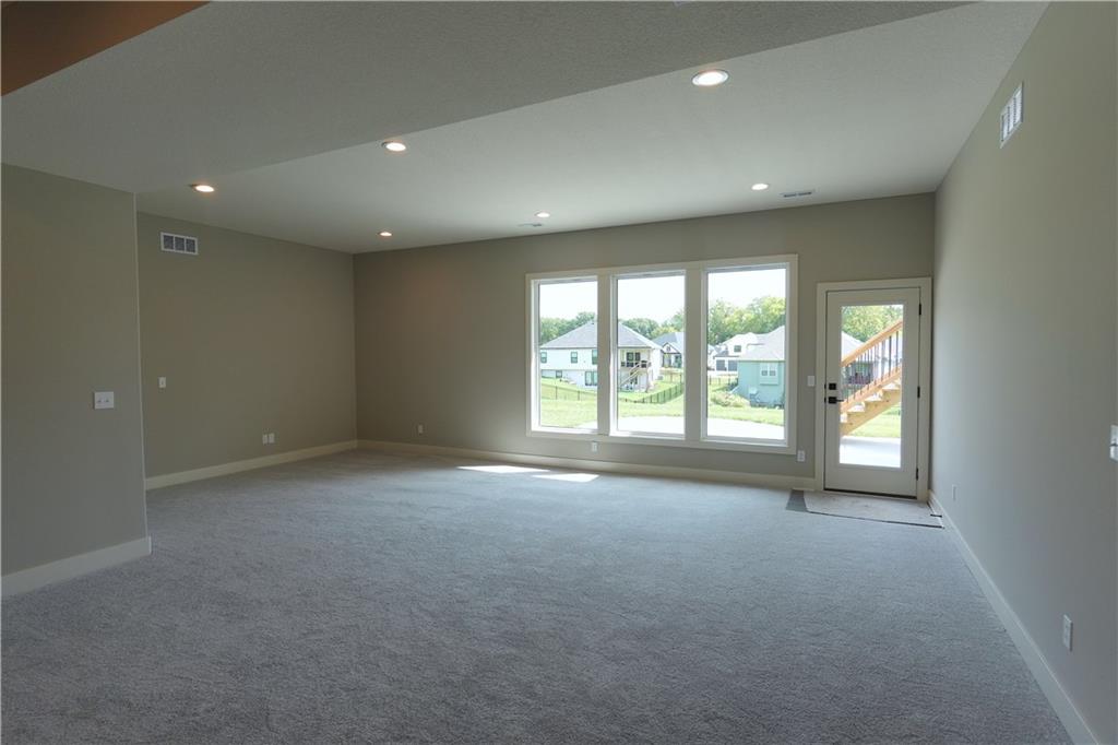 12735 N Champanel Way Property Photo 17