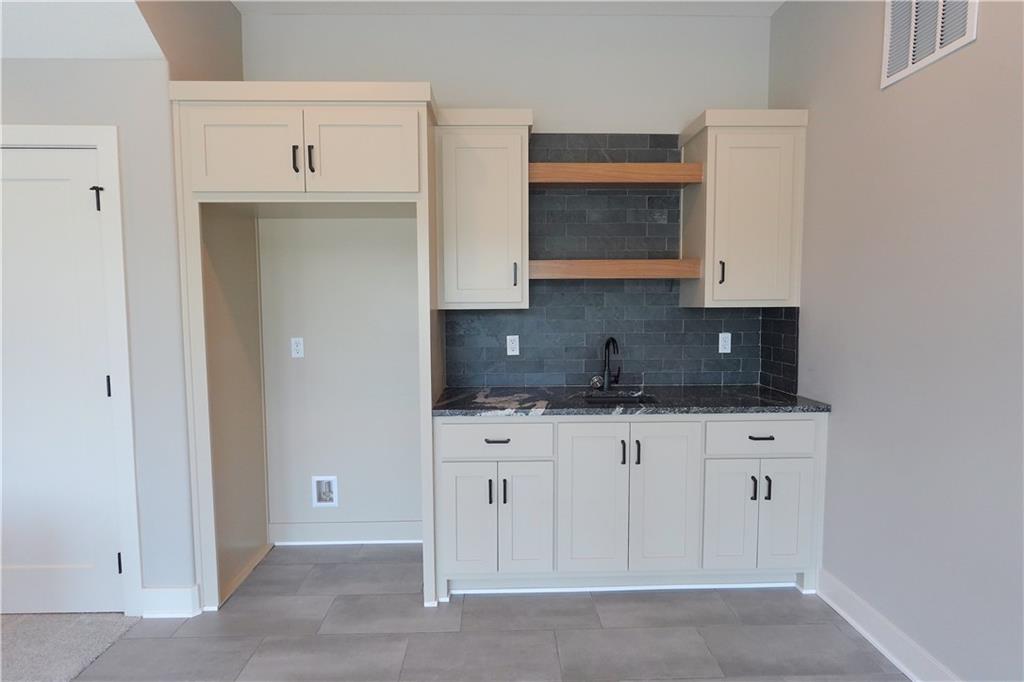 12735 N Champanel Way Property Photo 18