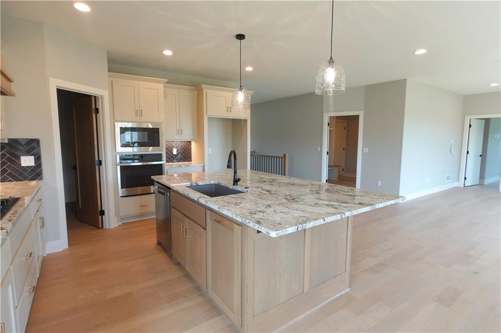 12745 N Champanel Way Property Photo 6