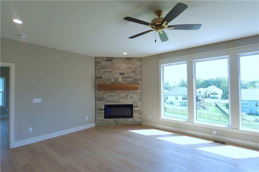 12745 N Champanel Way Property Photo 8