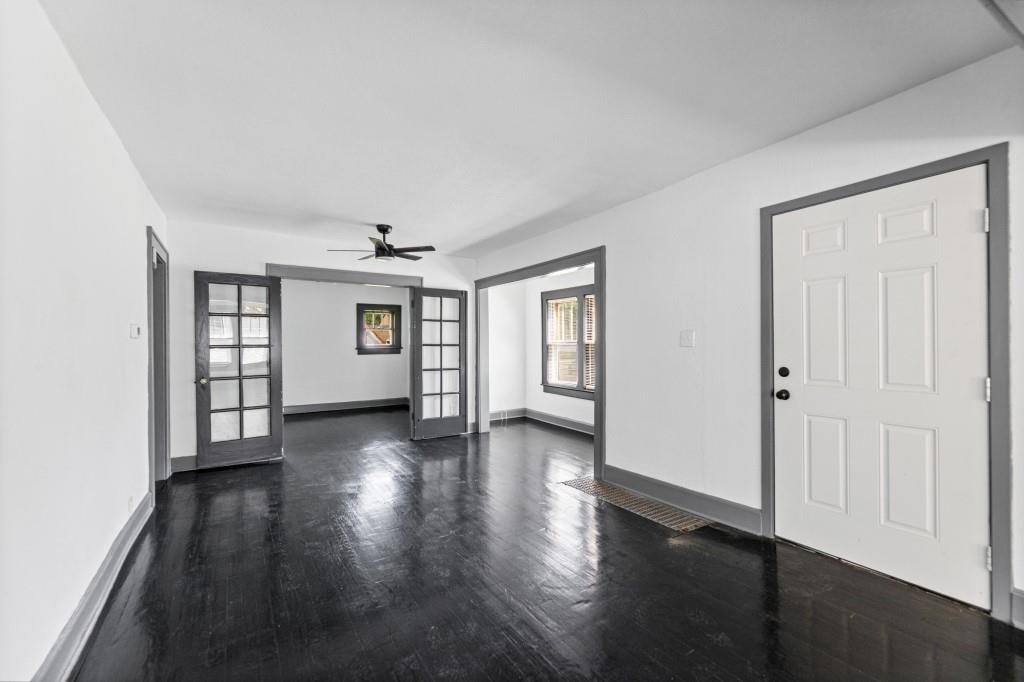 2918 Parkwood Boulevard Property Photo 10
