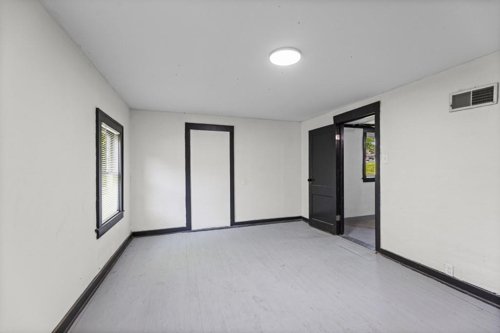 2918 Parkwood Boulevard Property Photo 16