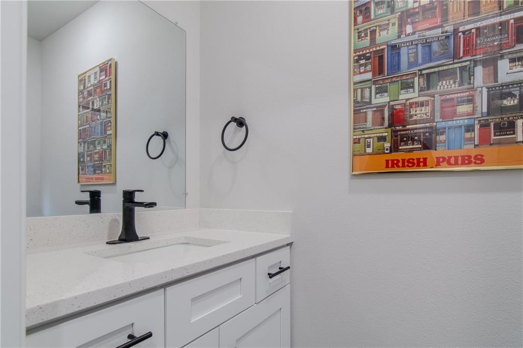 82 A Se 361 Road Property Photo 14