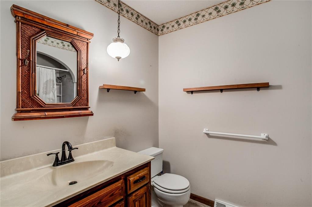 17601 River Drive Property Photo 15