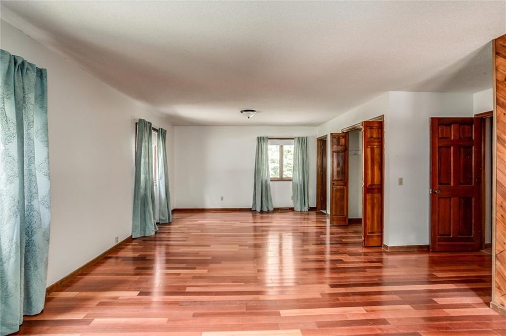 17601 River Drive Property Photo 17