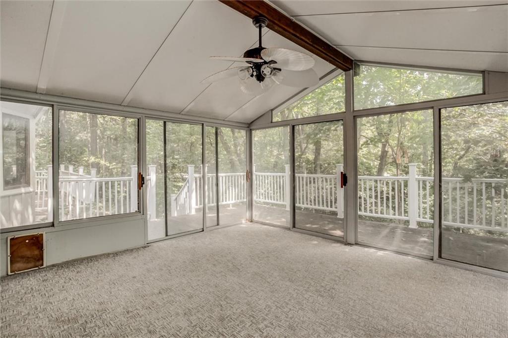 17601 River Drive Property Photo 23