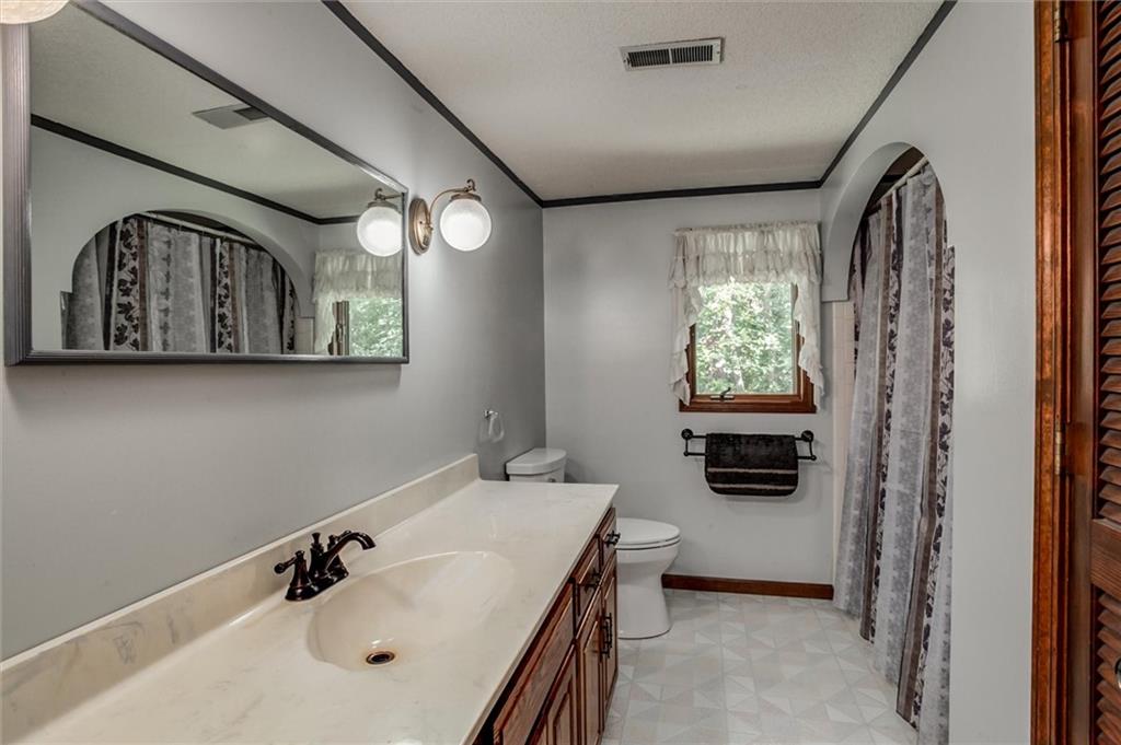 17601 River Drive Property Photo 26
