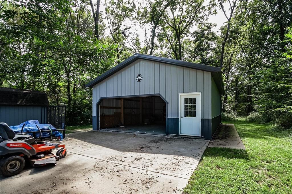 17601 River Drive Property Photo 30
