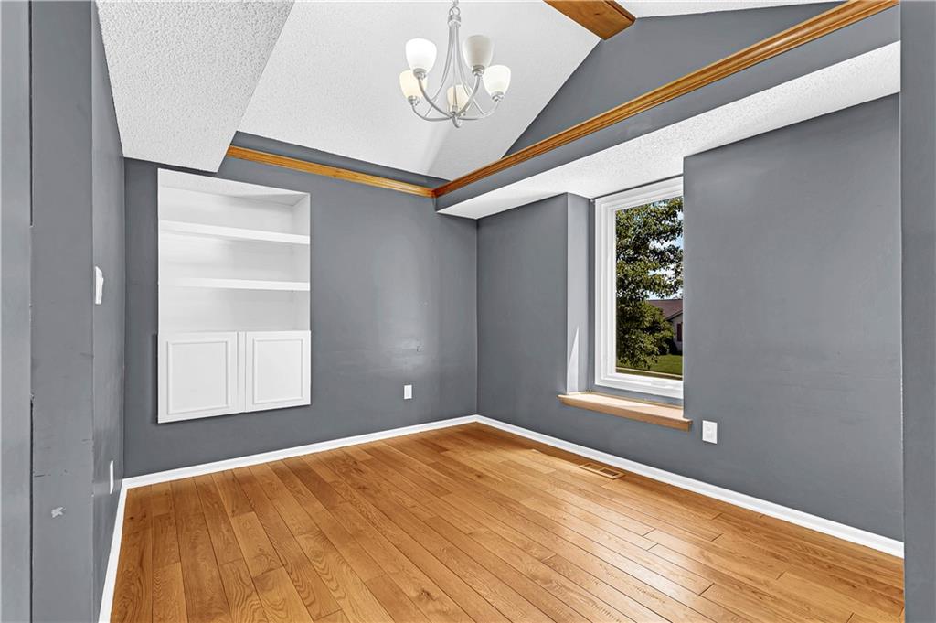 906 Pine Crest Avenue Property Photo 15