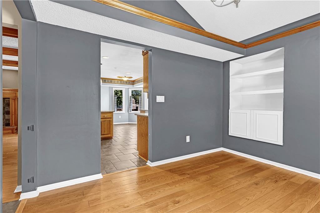 906 Pine Crest Avenue Property Photo 16