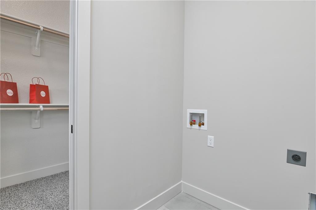 24625 W 60 Terrace Property Photo 29