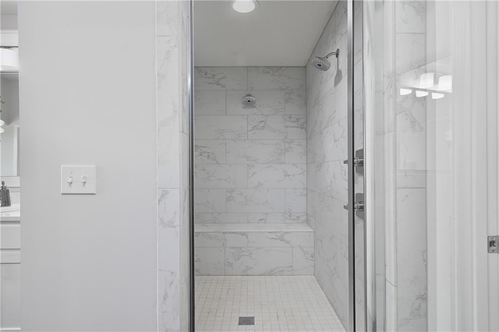 24620 W 60th Terrace Property Photo 25