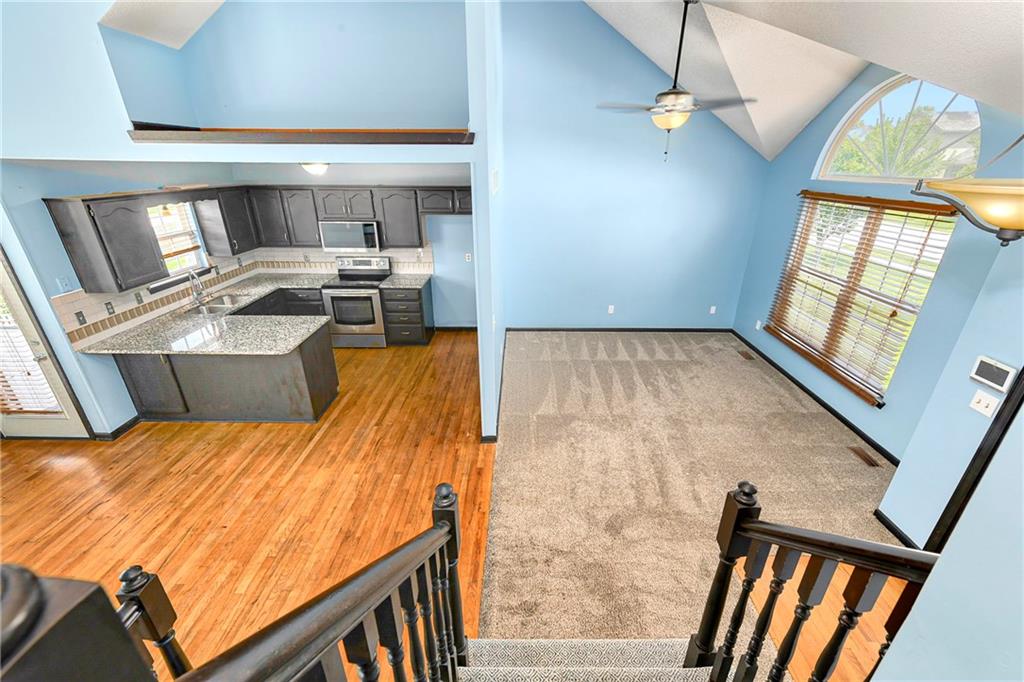 644 Se Jonathon Avenue Property Photo 10