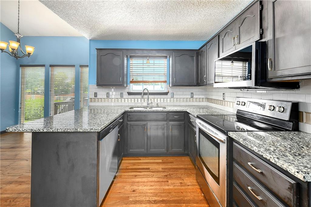 644 Se Jonathon Avenue Property Photo 15