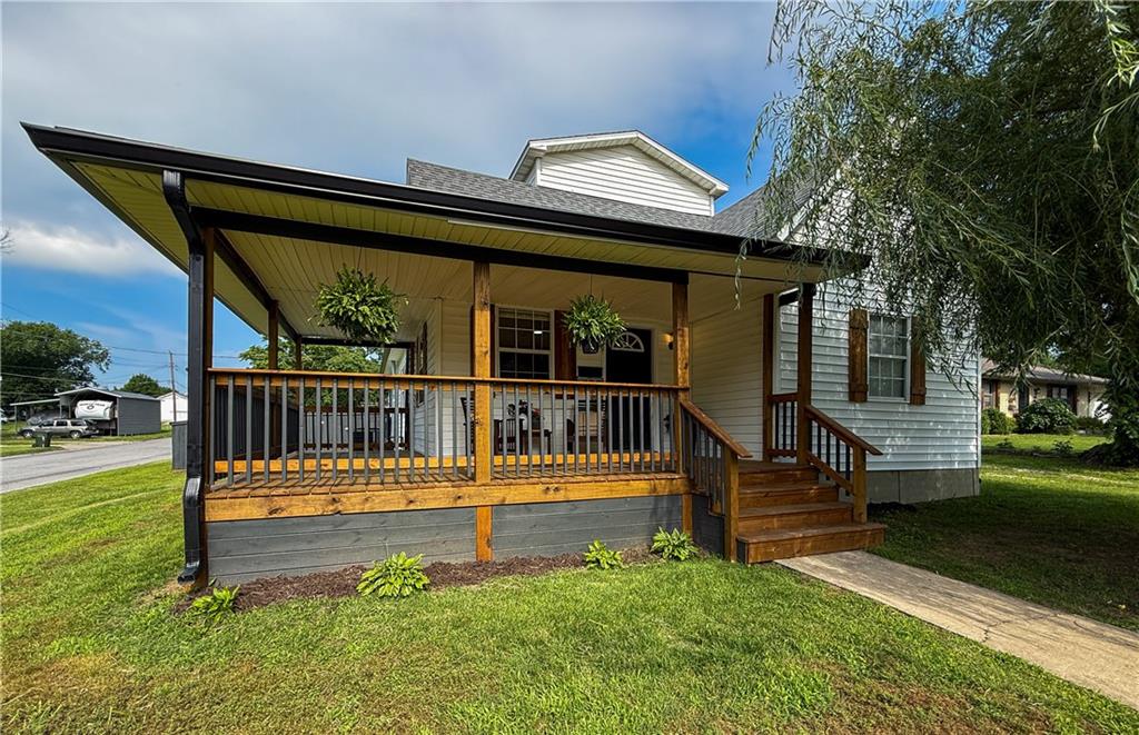 526 S West Street Property Photo 1