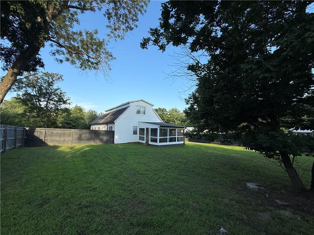 526 S West Street Property Photo 5