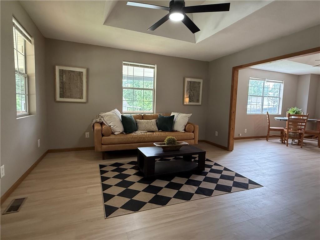 526 S West Street Property Photo 7