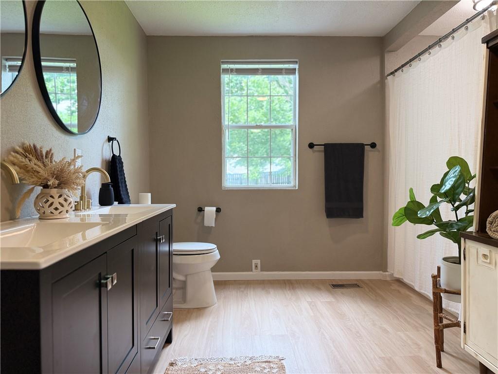 526 S West Street Property Photo 15