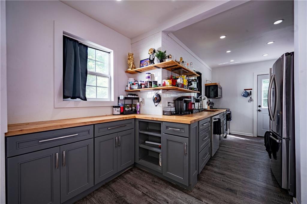 1105 Laurel Avenue Property Photo 10