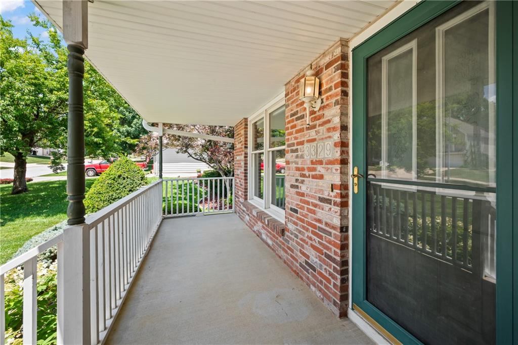 3329 Gateway Drive Property Photo 4