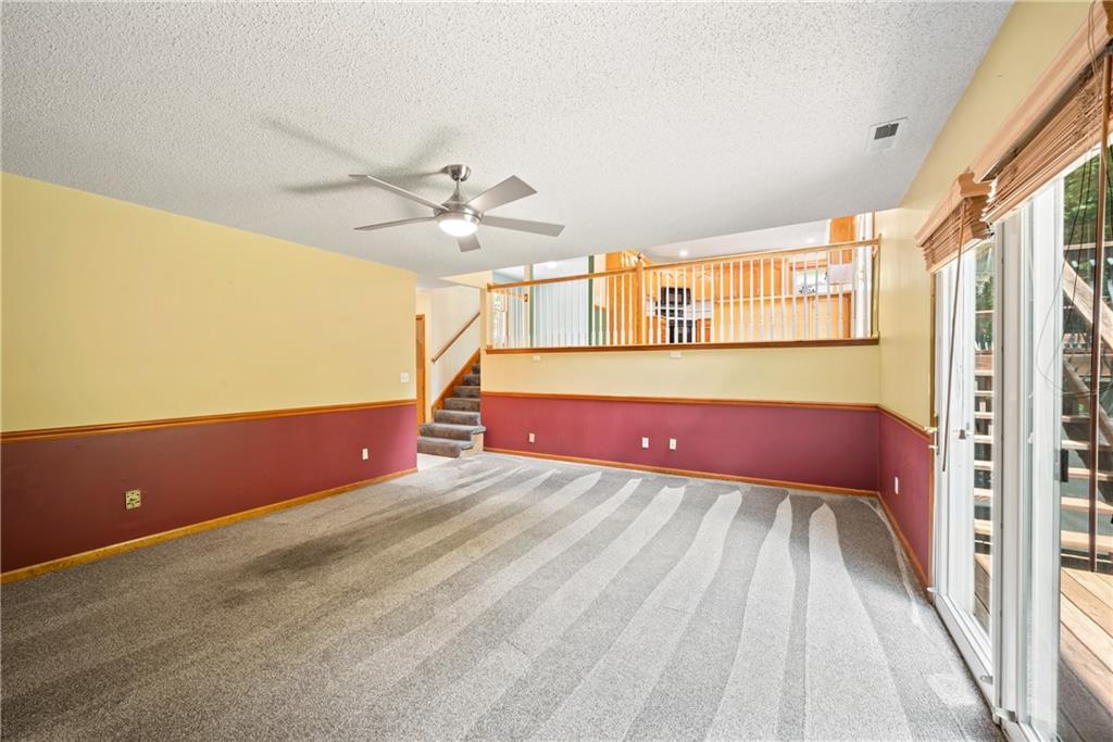3329 Gateway Drive Property Photo 18