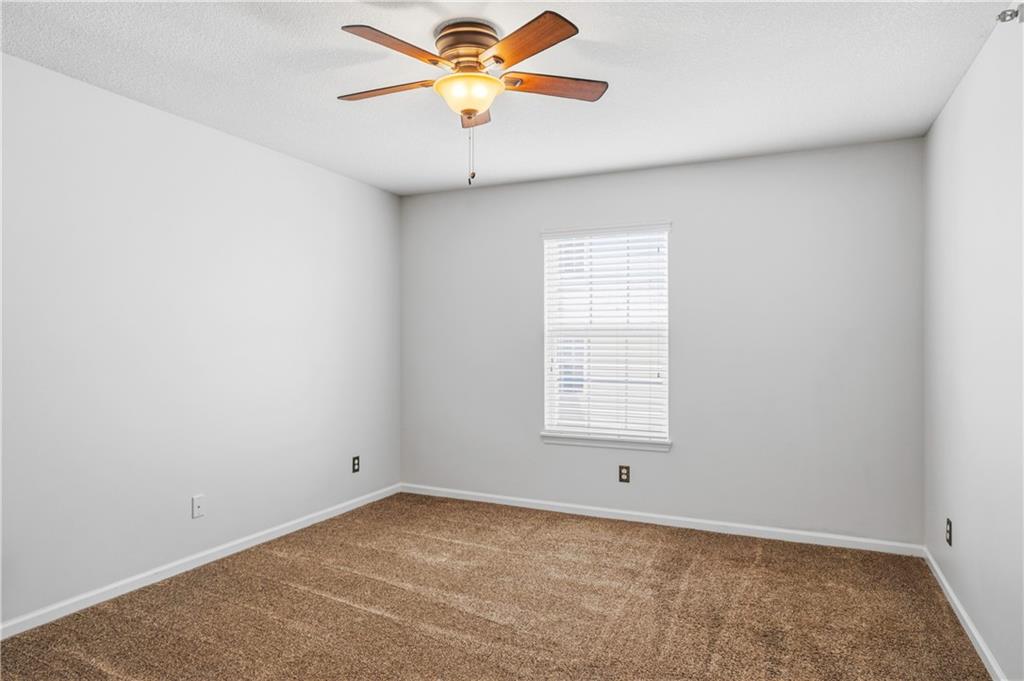5600 Ne 80th Terrace Property Photo 18