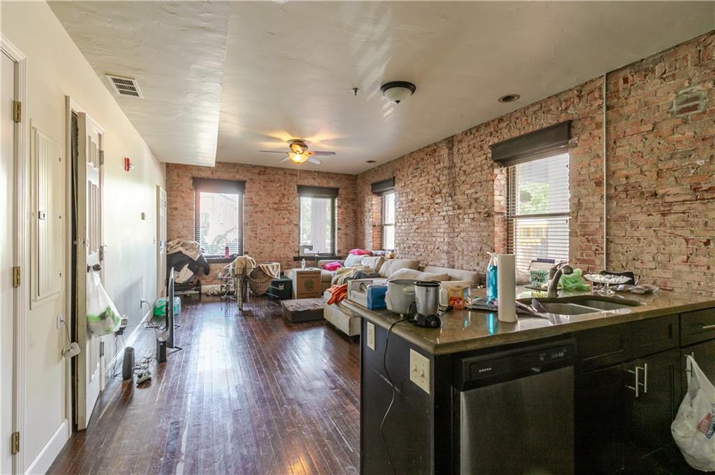 512 Troost Avenue Property Photo 37