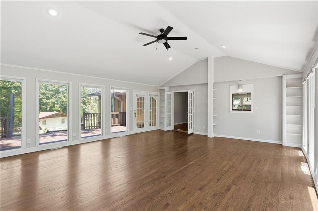 8506 Maple Avenue Property Photo 14