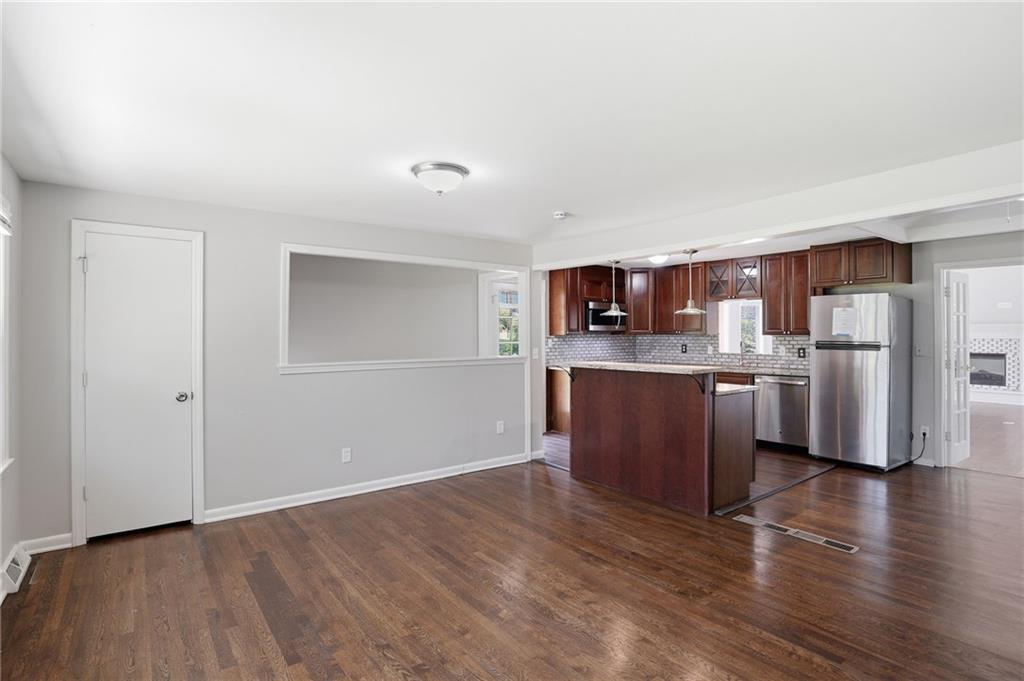 8506 Maple Avenue Property Photo 22