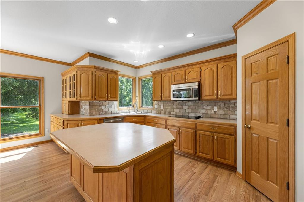 7447 Mize Road Property Photo 24