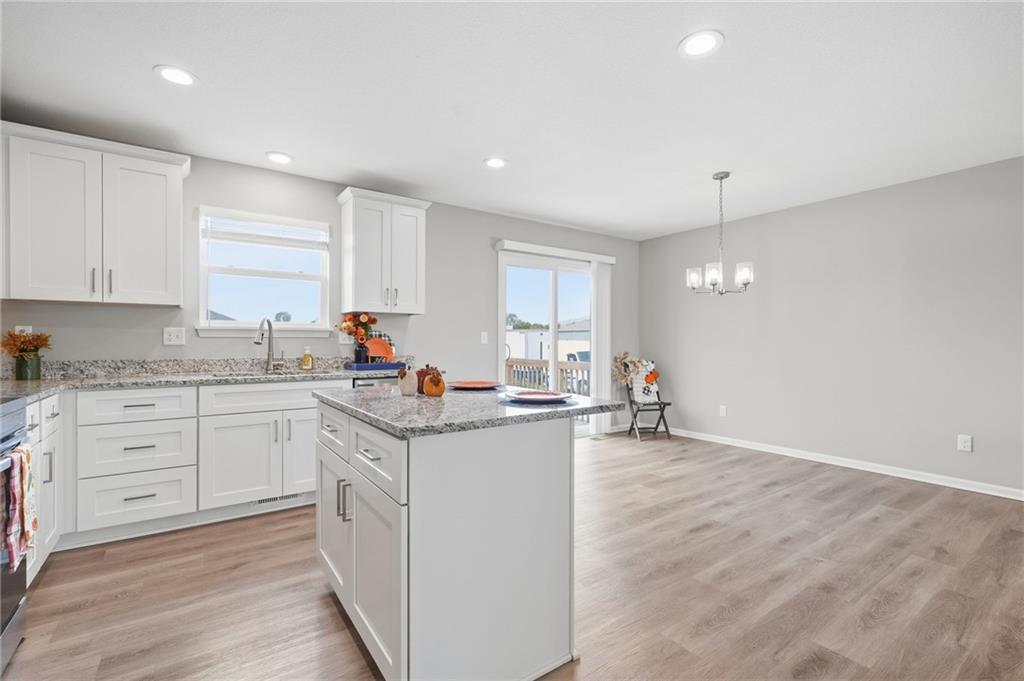 700 Summer Dawn Circle Property Photo 4