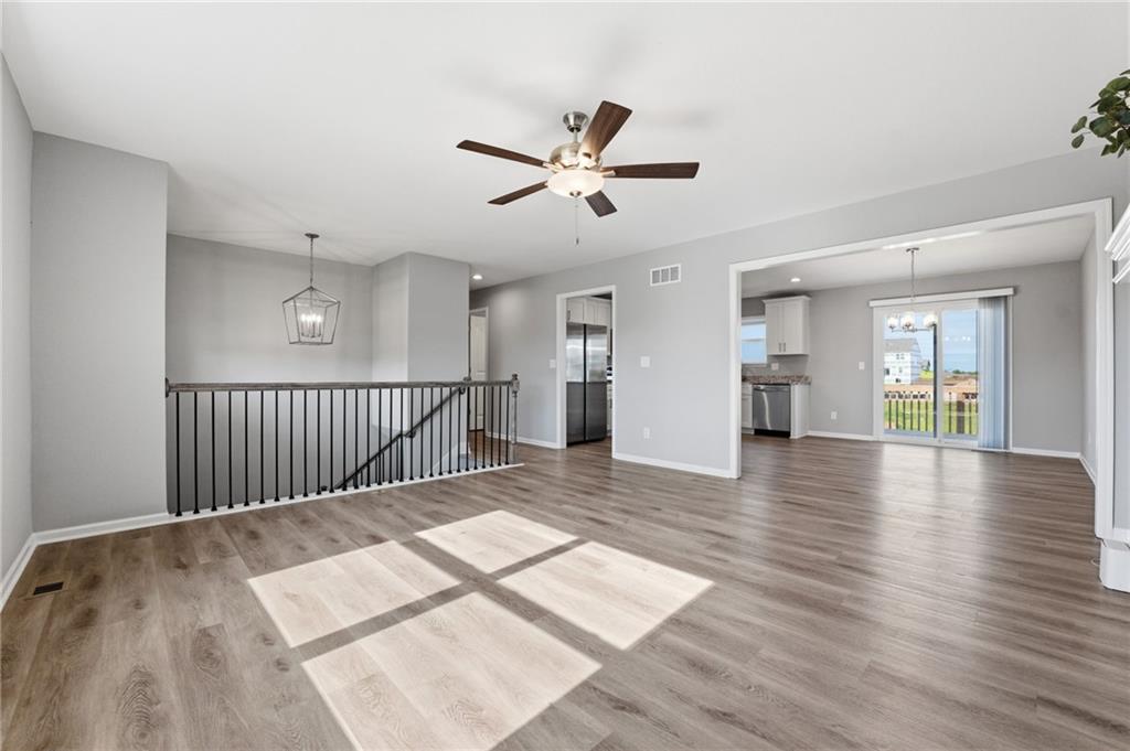 700 Summer Dawn Circle Property Photo 7
