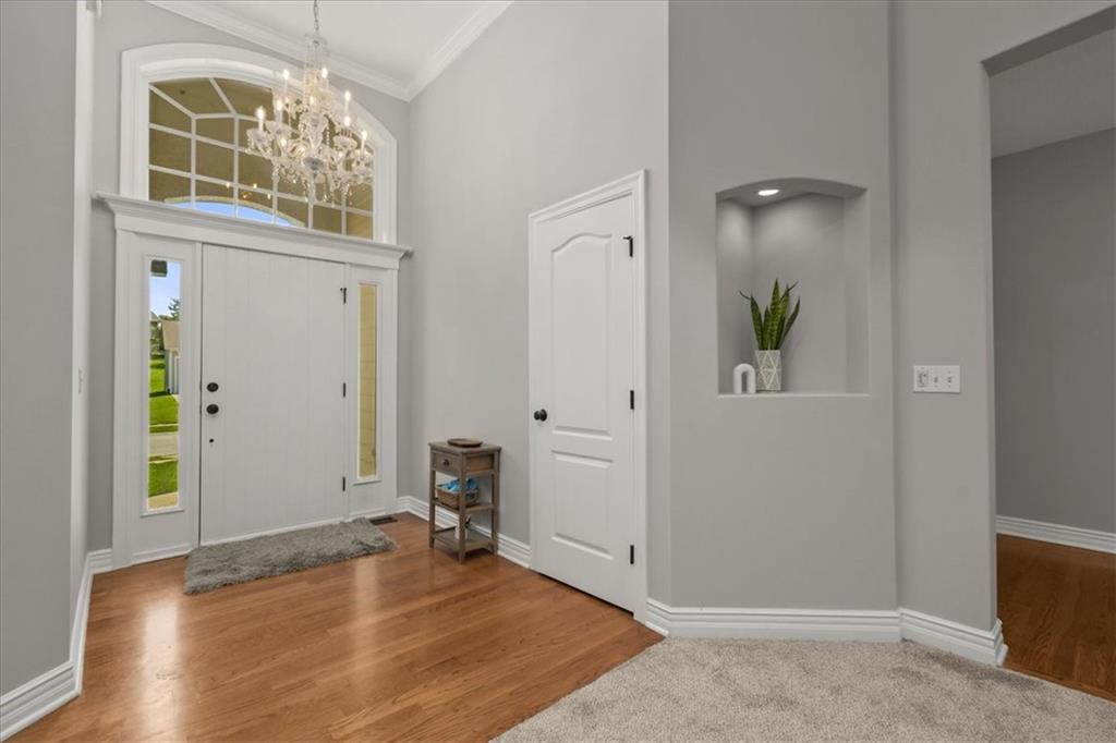 9014 N St Clair Avenue Property Photo 2