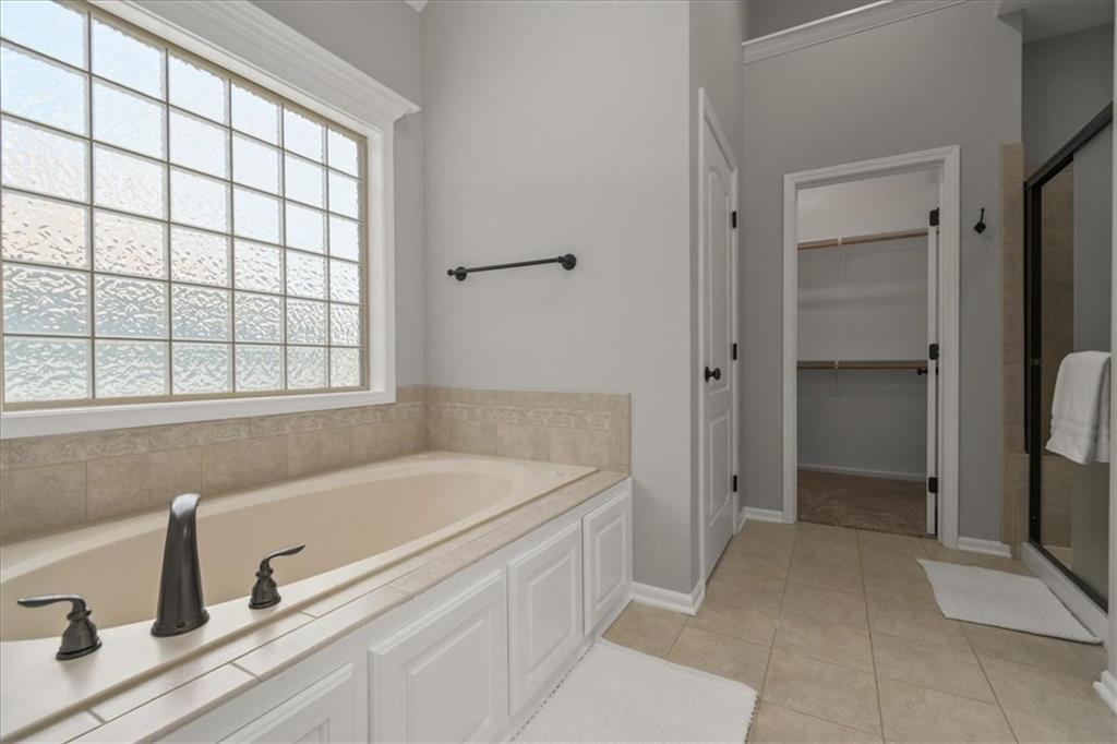 9014 N St Clair Avenue Property Photo 14